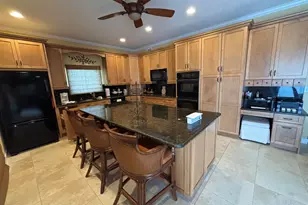 239 Plantation Ave, Plantation Key, FL 33070 - Photo 2