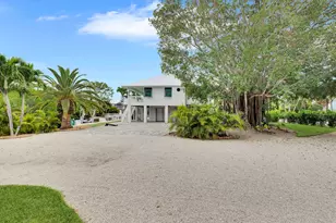 2237 San Remo Dr, Big Pine Key, FL 33043 - Photo 2
