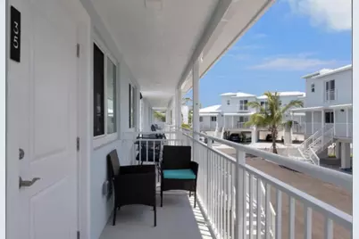 10877 Overseas Highway #APT 35, Marathon, FL 33050 - Photo 6