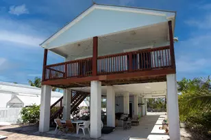 25 Puerta Dr, Big Coppitt, FL 33040 - Photo 2