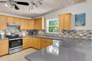 148 Sunrise Dr, Plantation Key, FL 33070 - Photo 10