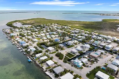 28587 Peg Leg Road, Little Torch Key, FL 33042 - Photo 2