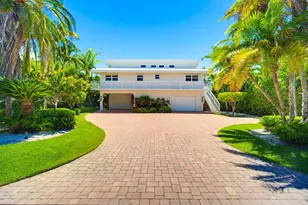 420 11th St, Key Colony, FL 33051 - Photo 6