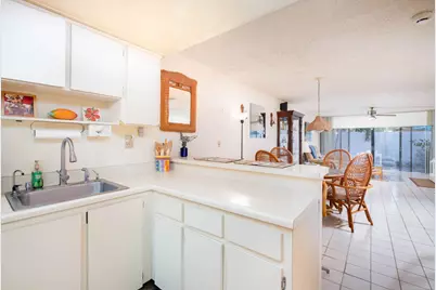 87200 Overseas Highway #APT B 6, Plantation Key, FL 33036 - Photo 4