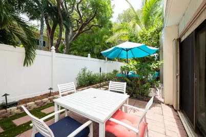 87200 Overseas Highway #APT B 6, Plantation Key, FL 33036 - Photo 12