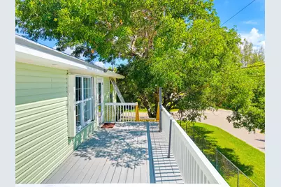 31054 Avenue J, Big Pine Key, FL 33043 - Photo 10