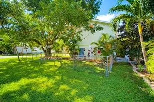 31054 Ave J, Big Pine Key, FL 33043 - Photo 2