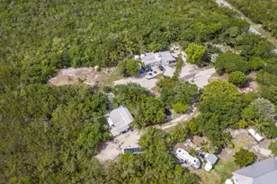 2231 Middle Torch Rd, Middle Torch Key, FL 33042 - Photo 20