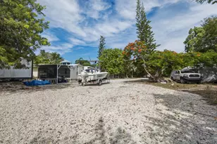2231 Middle Torch Rd, Middle Torch Key, FL 33042 - Photo 28