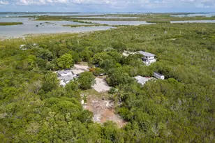 2231 Middle Torch Rd, Middle Torch Key, FL 33042 - Photo 22