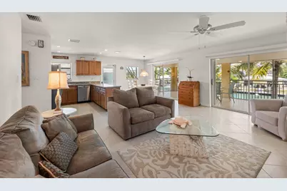 126 N Indies Drive, Duck Key, FL 33050 - Photo 10