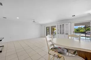 126 N Indies Dr, Duck Key, FL 33050 - Photo 36