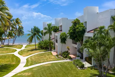 601 W Ocean Drive #312D, Key Colony, FL 33051 - Photo 4