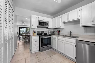 601 W Ocean Drive #312D, Key Colony, FL 33051 - Photo 16