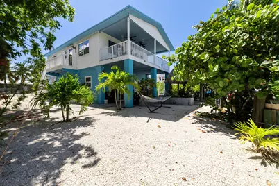305 50th Street Oce, Marathon, FL 33050 - Photo 1