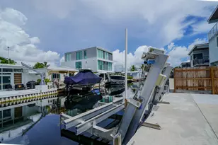 185 W Avenue A, Key Largo, FL 33037 - Photo 2