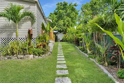915 Plantation Road, Key Largo, FL 33037 - Photo 34