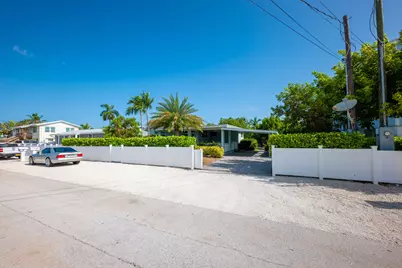 209 Shore Avenue, Big Coppitt, FL 33040 - Photo 38