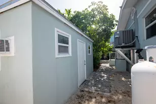 209 Shore Ave, Big Coppitt, FL 33040 - Photo 32