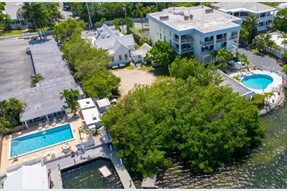 901 Eisenhower Drive, Key West, FL 33040 - Photo 36