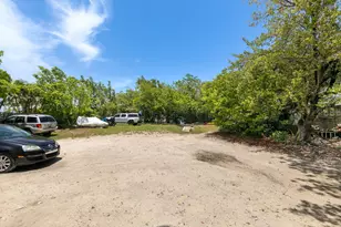 901 Eisenhower Dr, Key West, FL 33040 - Photo 32