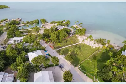 149 N Bay Harbor Drive, Key Largo, FL 33037 - Photo 4