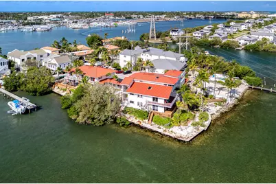 32 Hilton Haven Road #APT 5, Key West, FL 33040 - Photo 2