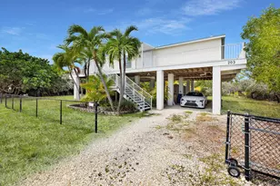 203 Peachtree Ave, Marathon, FL 33050 - Photo 40