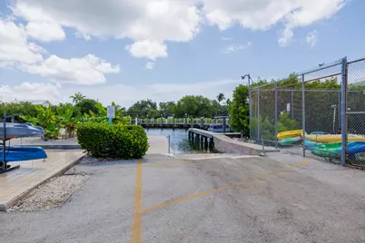 107 Avenue D #APT 208, Marathon, FL 33050 - Photo 38
