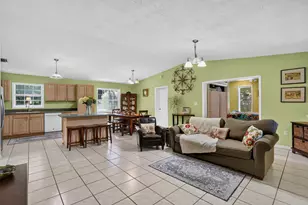 149 Pueblo St, Plantation Key, FL 33070 - Photo 8