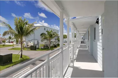 10877 Overseas Highway #APT 112, Marathon, FL 33050 - Photo 2