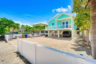 401 Coral Ave, Ramrod Key, FL 33042 - Photo 6