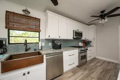 17183 W Green Turtle Lane, Sugarloaf Key, FL 33042 - Photo 4