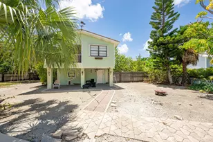 17183 W Green Turtle Ln, Sugarloaf Key, FL 33042 - Photo 32