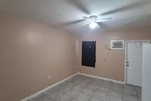 195 Gardenia St, Plantation Key, FL 33070 - Photo 6