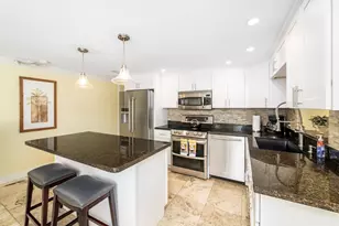 490 10th St, Key Colony, FL 33051 - Photo 16