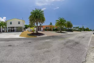490 10th St, Key Colony, FL 33051 - Photo 28