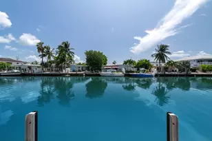 490 10th St, Key Colony, FL 33051 - Photo 8
