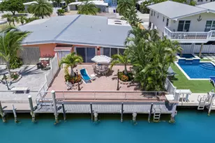 490 10th St, Key Colony, FL 33051 - Photo 2