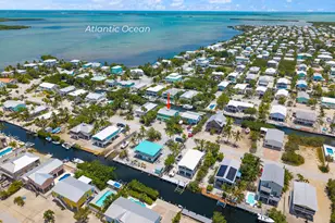 27416 Martinique Ln, Ramrod Key, FL 33042 - Photo 38