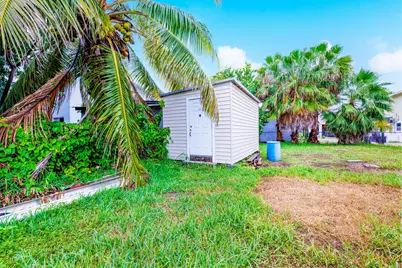 31368 Avenue E, Big Pine Key, FL 33043 - Photo 20