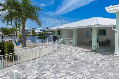 800 11th Street, Key Colony, FL 33051 - Photo 8