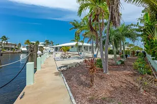800 11th St, Key Colony, FL 33051 - Photo 38