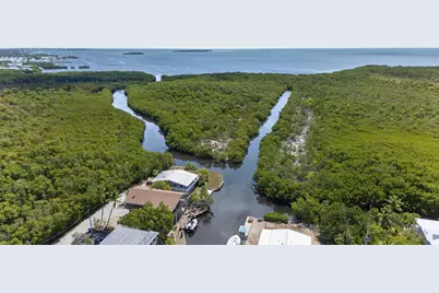 123 Peace Avenue, Key Largo, FL 33070 - Photo 8