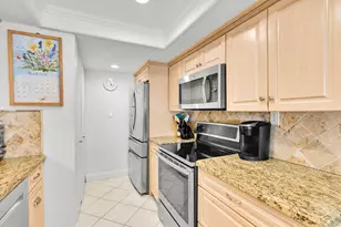 201 E Ocean Dr, Key Colony, FL 33051 - Photo 38