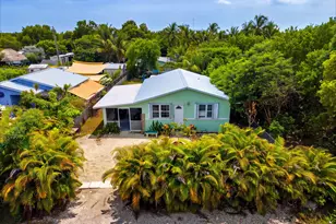 30354 Palm Dr, Big Pine Key, FL 33043 - Photo 2