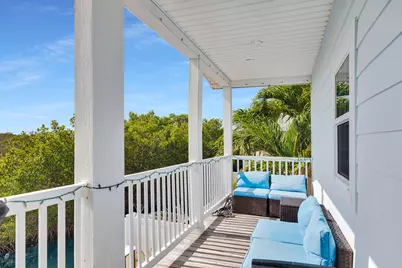 27 Barcelona Drive, Big Coppitt, FL 33040 - Photo 12