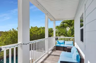 27 Barcelona Dr, Big Coppitt, FL 33040 - Photo 12