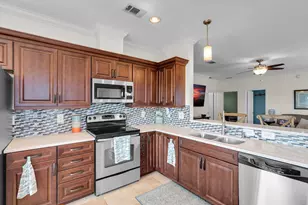 27 Barcelona Dr, Big Coppitt, FL 33040 - Photo 10