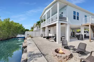 27 Barcelona Dr, Big Coppitt, FL 33040 - Photo 2